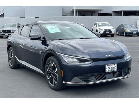 Used 2022 Kia EV6 Wind RWD image 9