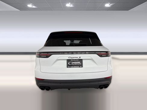 Used 2023 Porsche Cayenne S AWD/4WD image 10