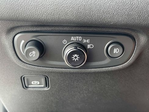 Used 2023 GMC Terrain AT4 AWD/4WD image 36