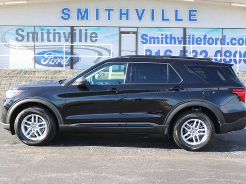 New 2026 Ford Explorer Active image 4