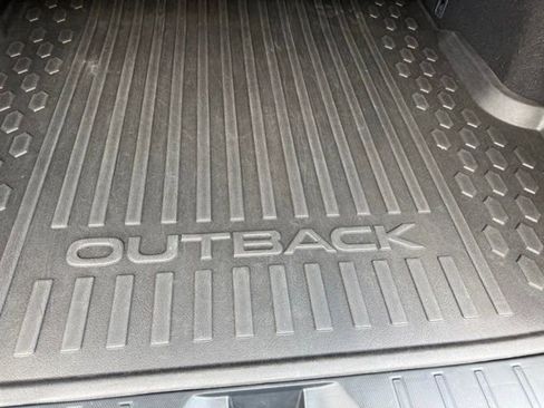 Used 2022 Subaru Outback Limited AWD/4WD image 65