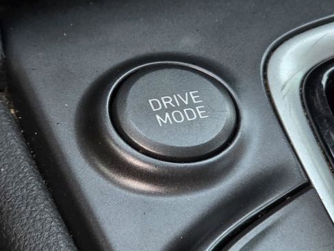 Used 2019 Hyundai Kona SEL image 21