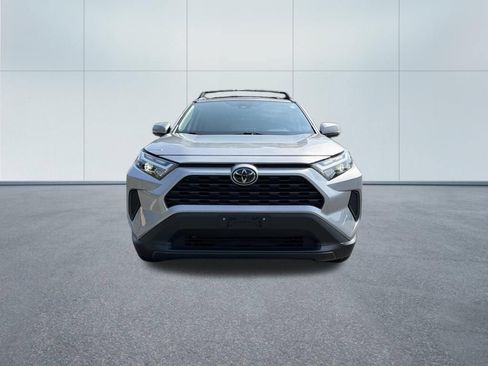 Used 2025 Toyota RAV4 XLE AWD/4WD image 3
