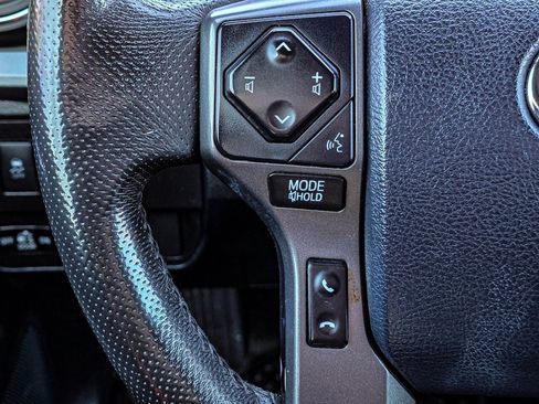 Used 2020 Toyota Tacoma TRD Off-Road image 24