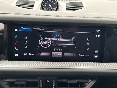 New 2025 Porsche Cayenne image 23