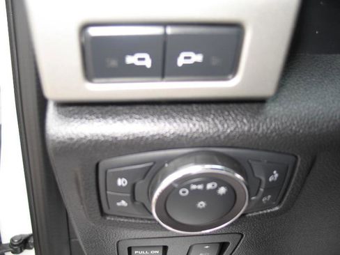 Used 2019 Ford F150 Lariat w/ Equipment Group 502A Luxury AWD/4WD image 48