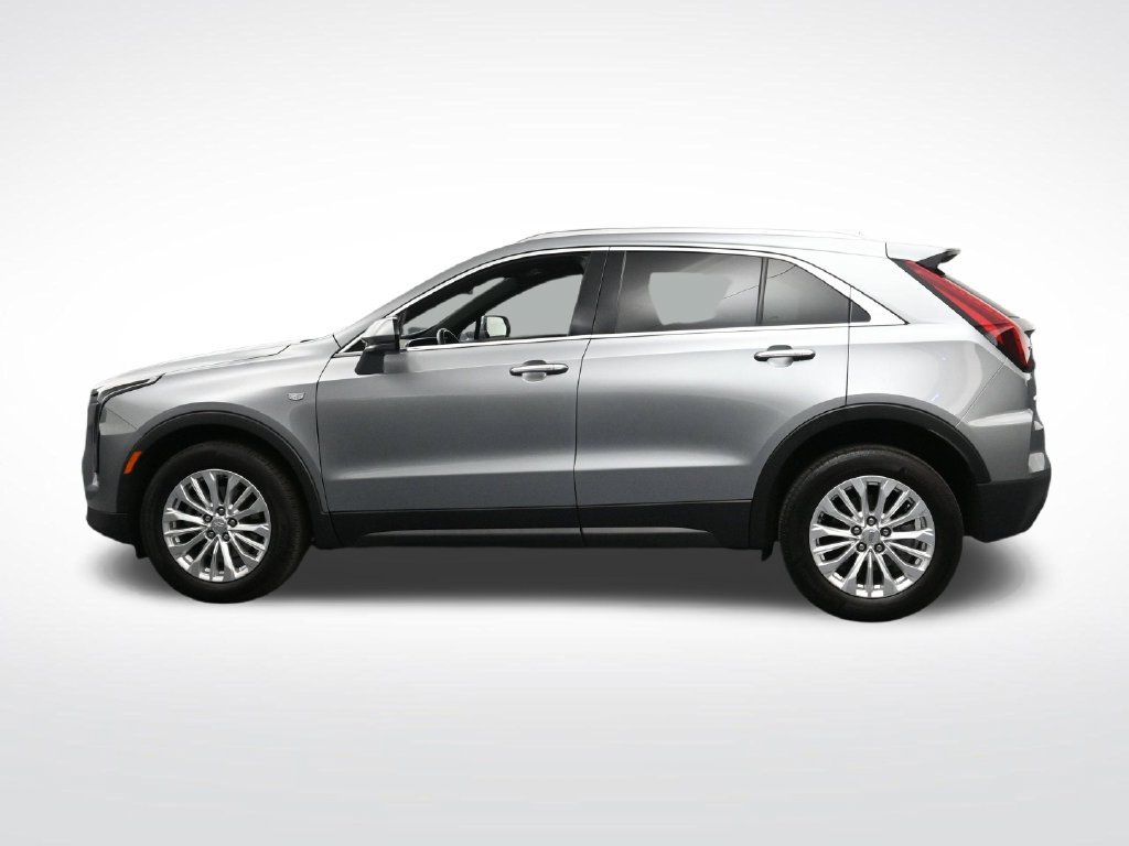Used 2024 Cadillac XT4 Luxury w/ Cold Weather Package AWD/4WD image 2