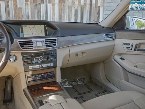 Used 2014 Mercedes-Benz E 350 4MATIC Sedan image 17