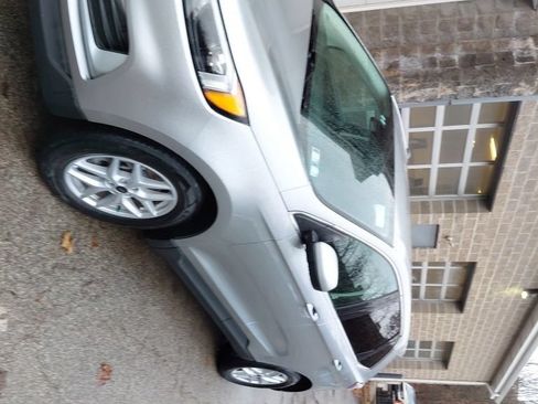 Used 2023 Ford Edge SEL AWD/4WD image 10