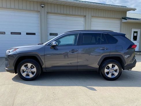 Used 2025 Toyota RAV4 XLE AWD/4WD image 4