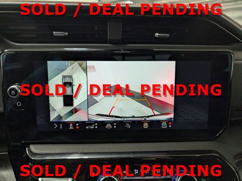 Used 2025 GMC Sierra 3500 AT4 w/ AT4 Premium Plus Package AWD/4WD image 30