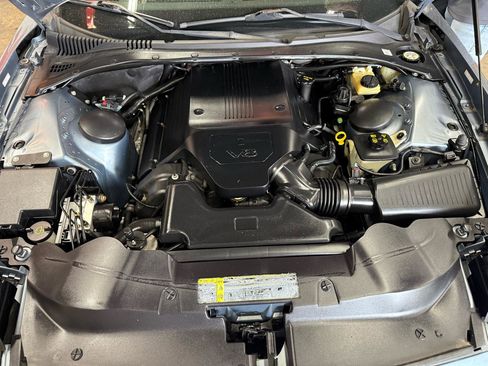 Used 2005 Ford Thunderbird RWD image 18