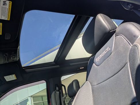 Used 2020 Ford F150 Raptor w/ Equipment Group 802A Luxury image 21