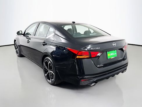 Used 2025 Nissan Altima 2.5 SR w/ SR Premium Package FWD image 7