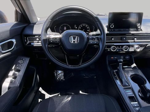 Used 2022 Honda Civic EX image 6