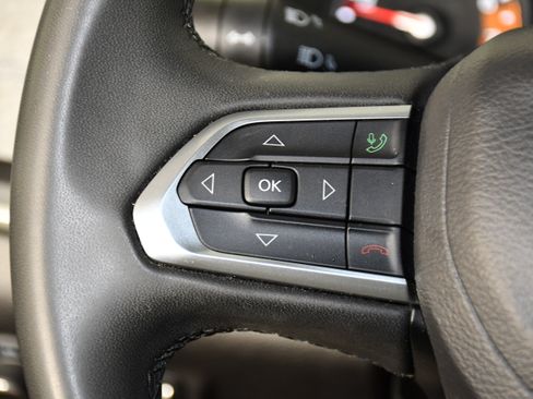 Used 2024 Jeep Compass Latitude AWD/4WD image 20