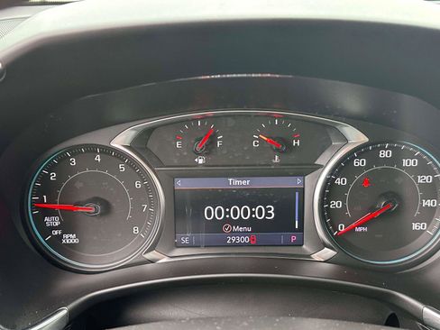 Used 2023 Chevrolet Equinox Premier image 25