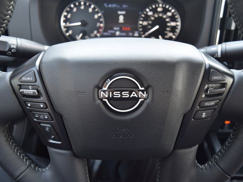Used 2026 Nissan Frontier SV w/ All-Weather Content Package AWD/4WD image 12