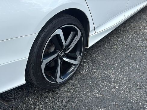 Certified 2018 Honda Accord Sport image 8