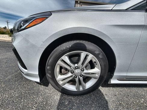 Used 2018 Hyundai Sonata Sport FWD image 18