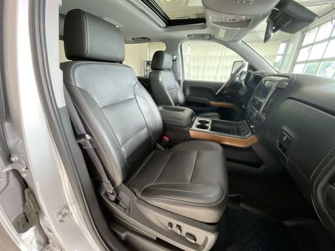 Used 2018 Chevrolet Silverado 1500 LTZ w/ LTZ Plus Package AWD/4WD image 25