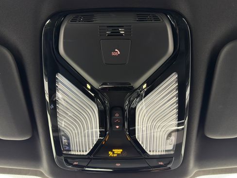 Used 2024 BMW X5 sDrive40i w/ Premium Package image 39