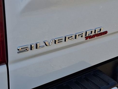 Used 2024 Chevrolet Silverado 1500 Custom image 37