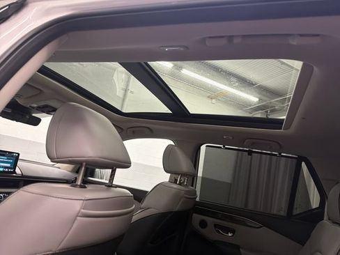 Used 2023 Honda Pilot Elite image 22