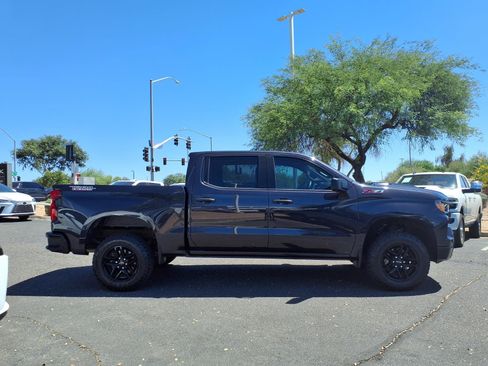 Used 2022 Chevrolet Silverado 1500 Custom Trail Boss AWD/4WD image 4