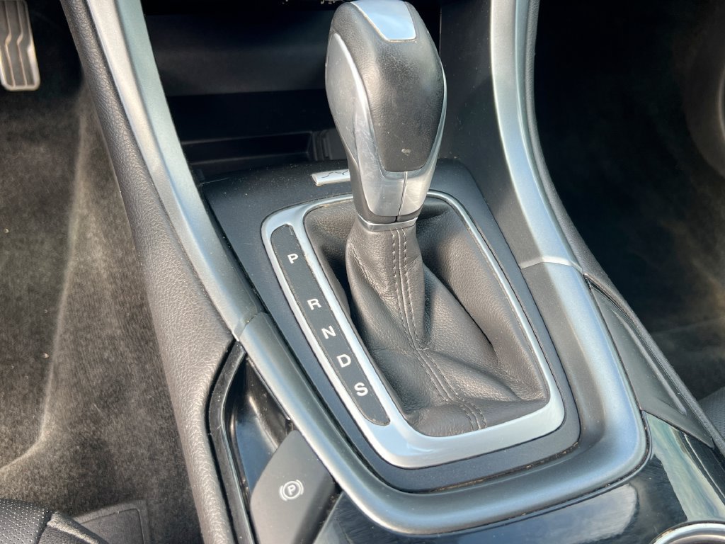 Used 2016 Ford Fusion Titanium AWD/4WD image 26