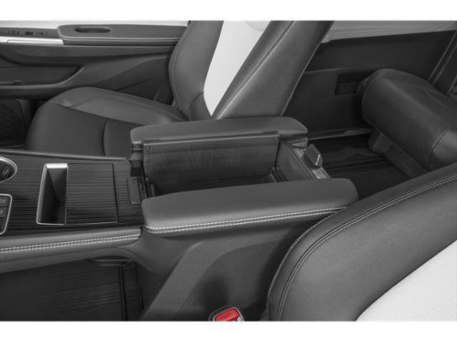 Used 2025 Toyota Sienna XSE AWD/4WD image 13