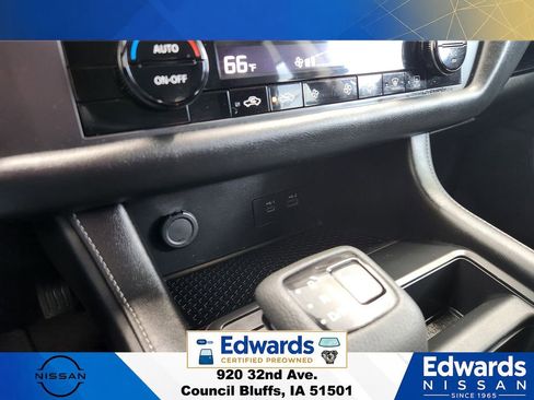 Used 2024 Nissan Pathfinder S AWD/4WD image 29