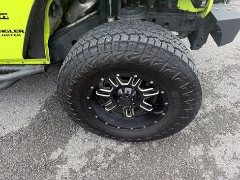 Used 2017 Jeep Wrangler Unlimited Sport w/ Quick Order Package 24S AWD/4WD image 6