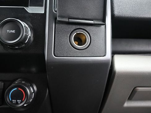 Used 2019 Ford F150 XLT w/ XTR Package image 43