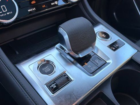 New 2026 Jaguar F-PACE SVR 575 Edition image 23