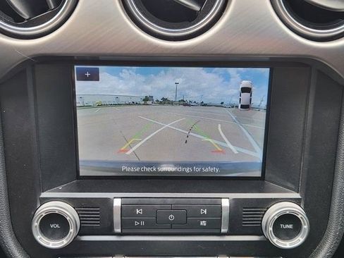 Used 2022 Ford Mustang GT Premium RWD image 16