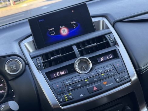 Used 2017 Lexus NX 200t FWD image 27