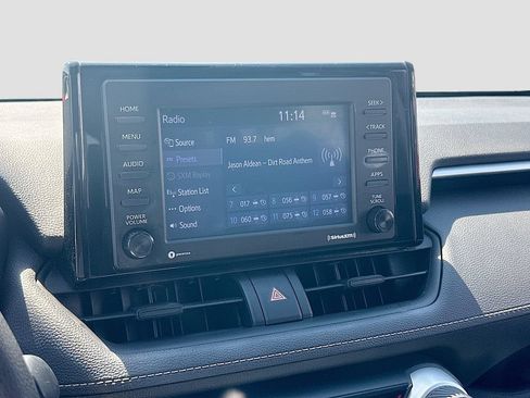 Used 2020 Toyota RAV4 XLE FWD image 14