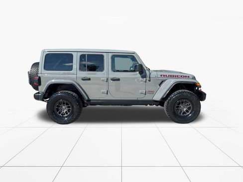 Used 2022 Jeep Wrangler Unlimited Rubicon w/ Xtreme Recon 35" Tire Package AWD/4WD image 9