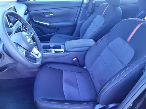 New 2025 Nissan Sentra SR w/ Midnight Edition image 8