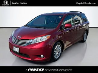 Used 2015 Toyota Sienna XLE w/ XLE Navigation Package FWD video 1