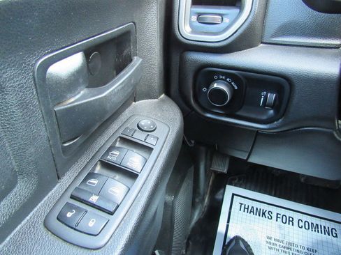 Used 2022 RAM 3500 Tradesman w/ Chrome Appearance Group AWD/4WD image 46