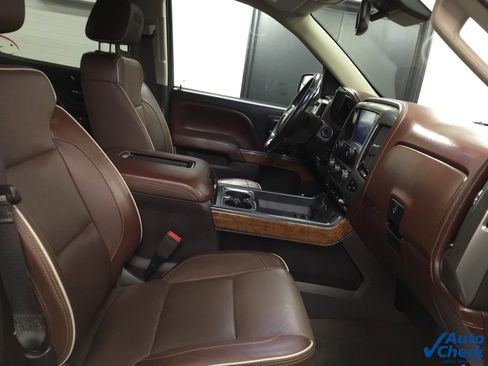 Used 2017 Chevrolet Silverado 1500 High Country image 42