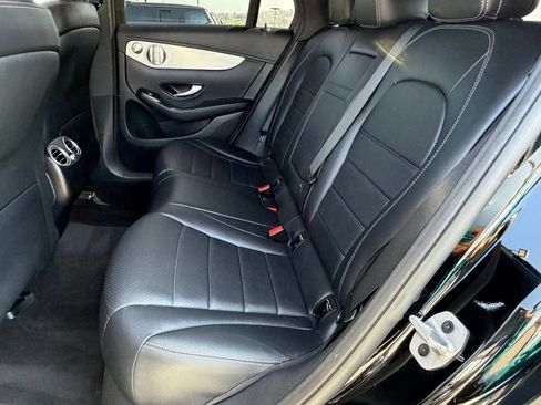 Used 2023 Mercedes-Benz GLC 300 4MATIC Coupe image 32