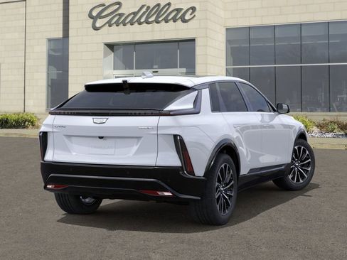 New 2026 Cadillac Lyriq Sport image 4