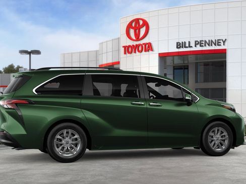 New 2026 Toyota Sienna XLE FWD image 11