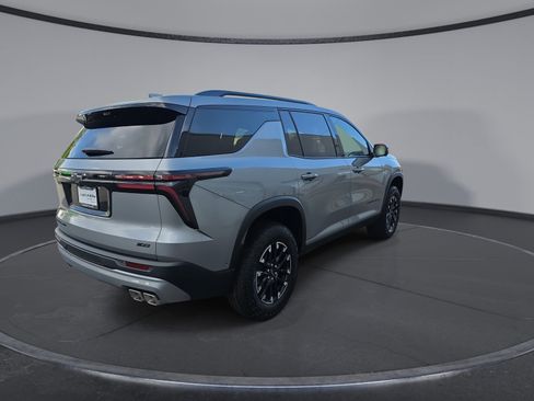 New 2026 Chevrolet Traverse Z71 w/ Enhanced Driving Package AWD/4WD image 13