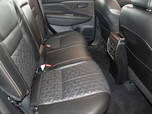Used 2023 Nissan Murano Platinum AWD/4WD image 12