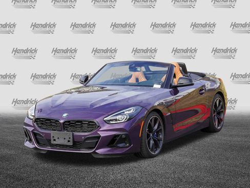 Certified 2025 BMW Z4 M40i w/ Premium Package image 5
