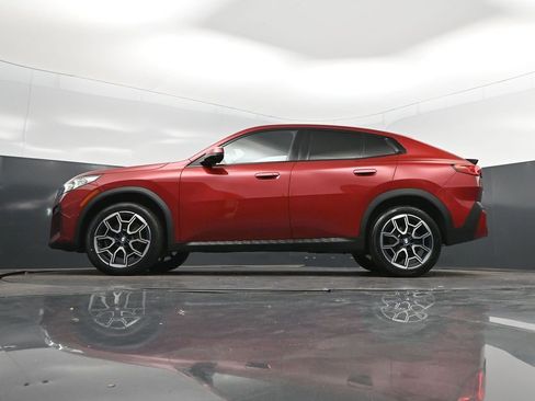 Certified 2024 BMW X2 xDrive28i AWD/4WD image 37